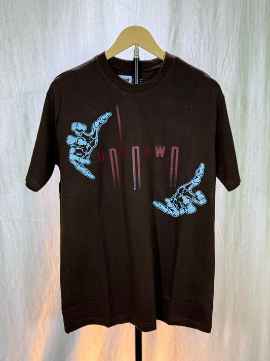 Brown Oversize Graphic T-Shirt for Men Unknown Skeleton Hand Print Streetwear T-Shirt